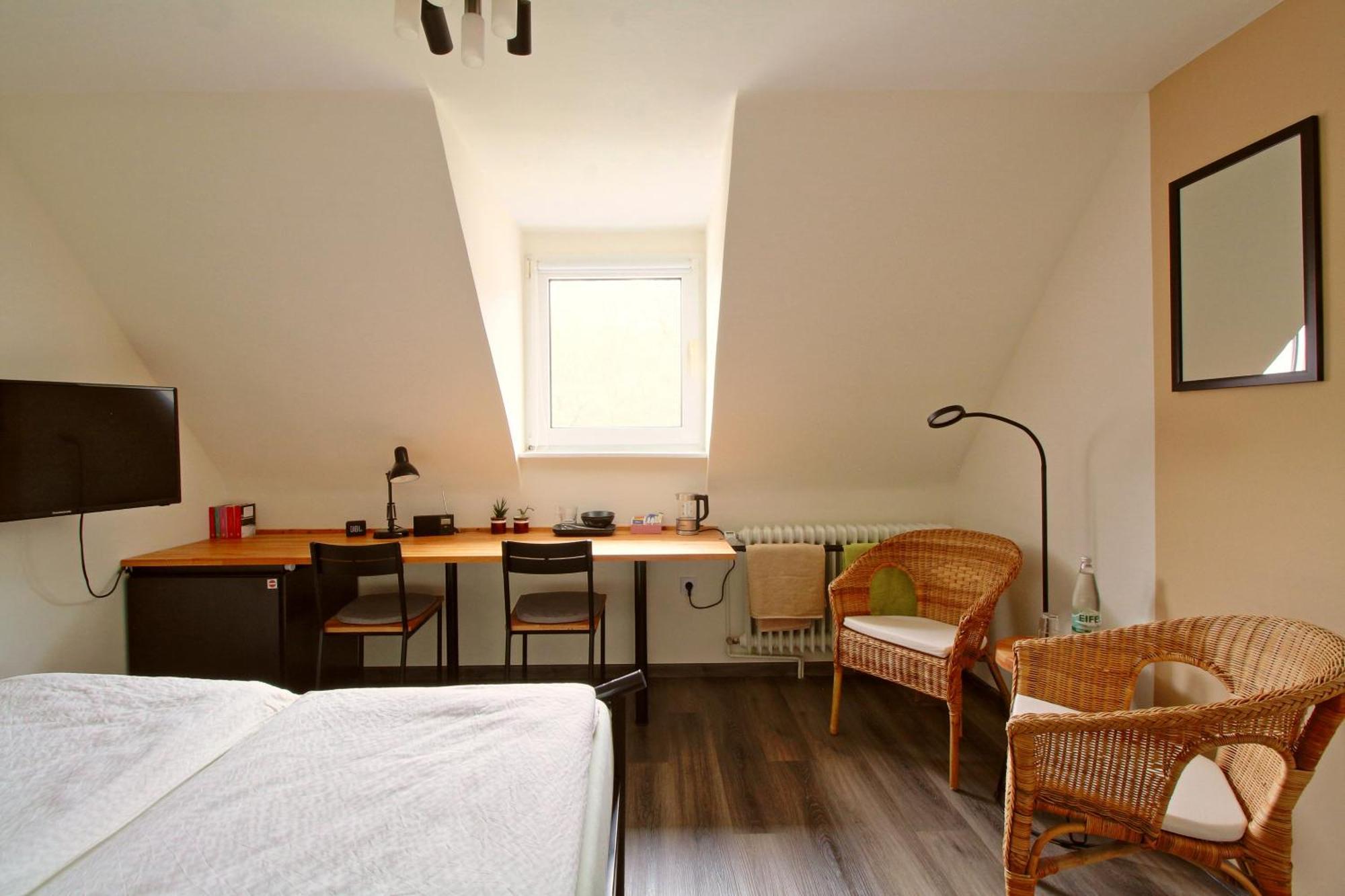 Toms Gaestehaus シュライデン 部屋 写真